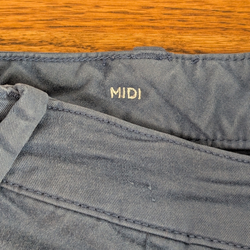 American Eagle AEO Twill Shorts Womens Size 12 Blue Midi Super Stretch Chino - Picture 7 of 9